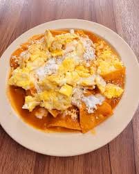 Chilaquiles con Huevo