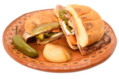 TORTA MILANESA + AGUA EL DIA