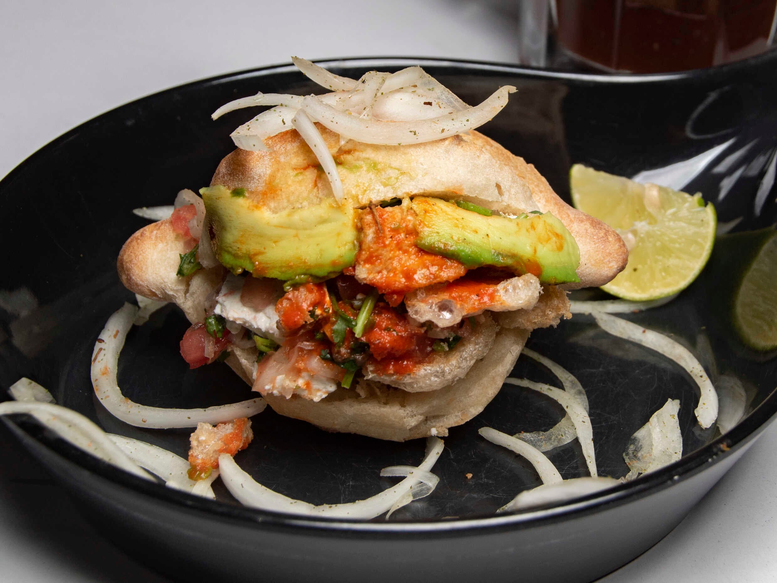Torta ahogada de arrachera