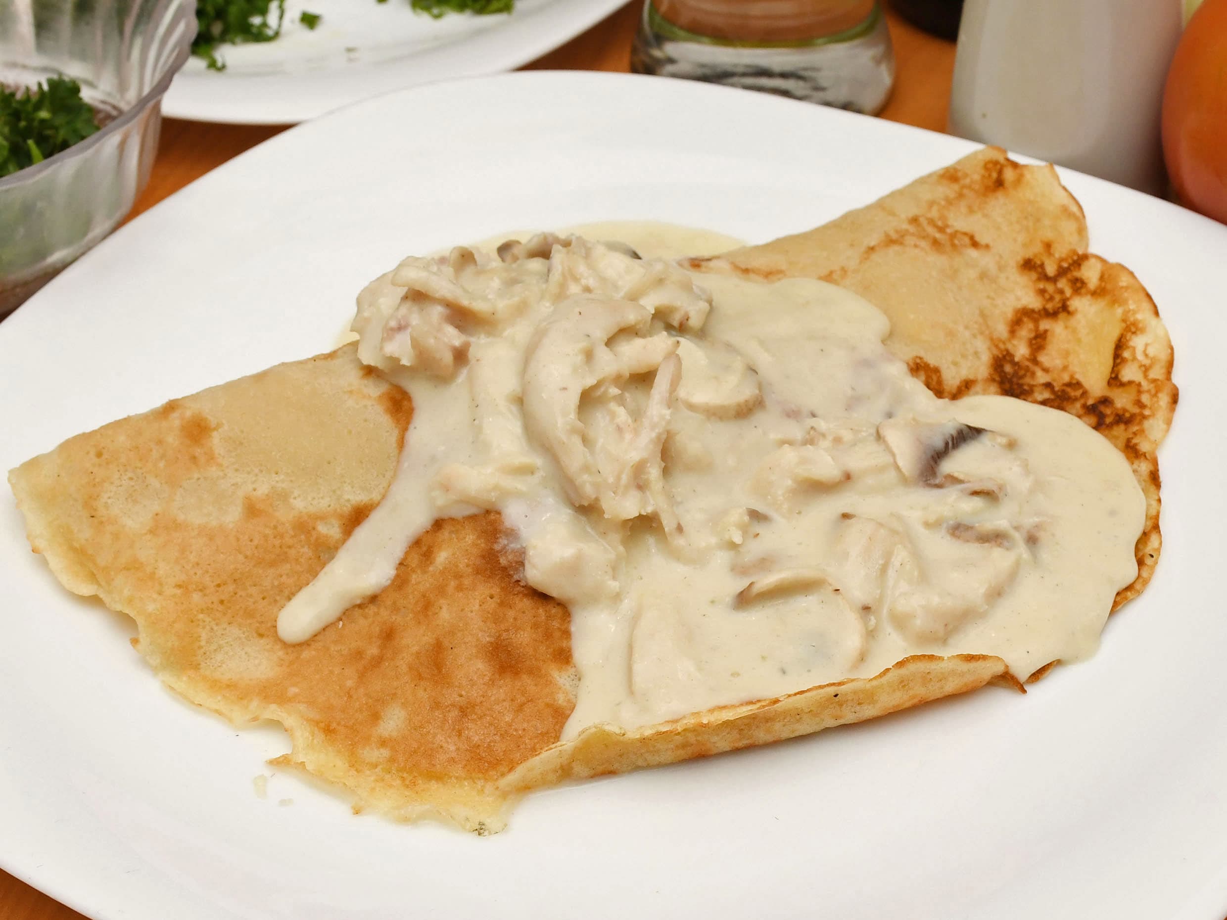 Crepe de Pollo con Champiñones