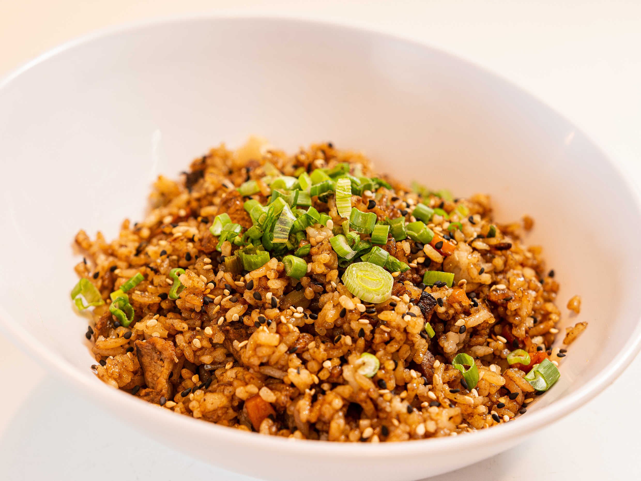 Arroz Yakimeshi Carne