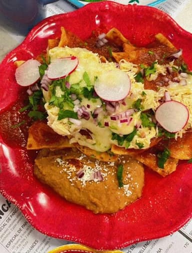 Chilaquiles con Pollo
