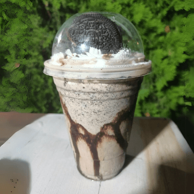 Smoothies de oreo tipo frappé con chantylli