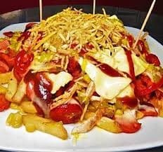 Salchipapa Especial Criollo
