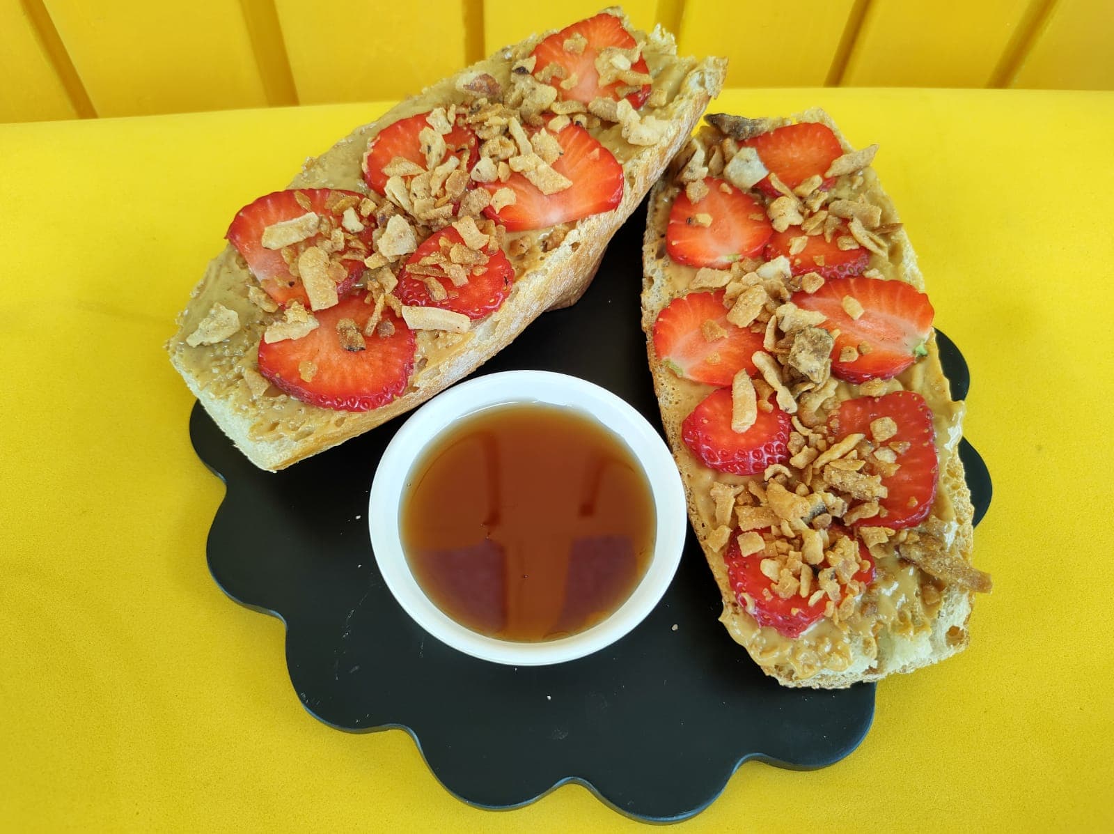 MOLLETES PEANUT BUTTER