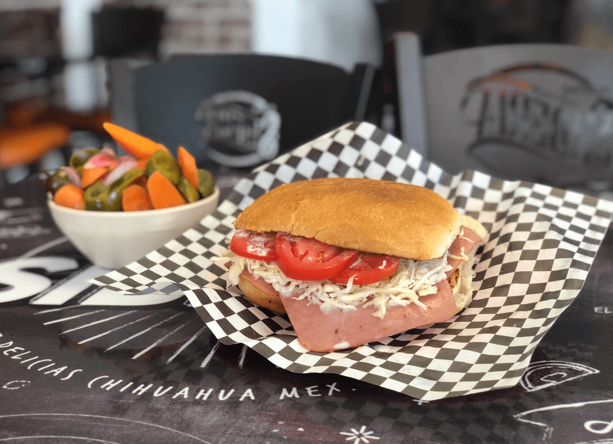 Torta de Jamón con Asadero