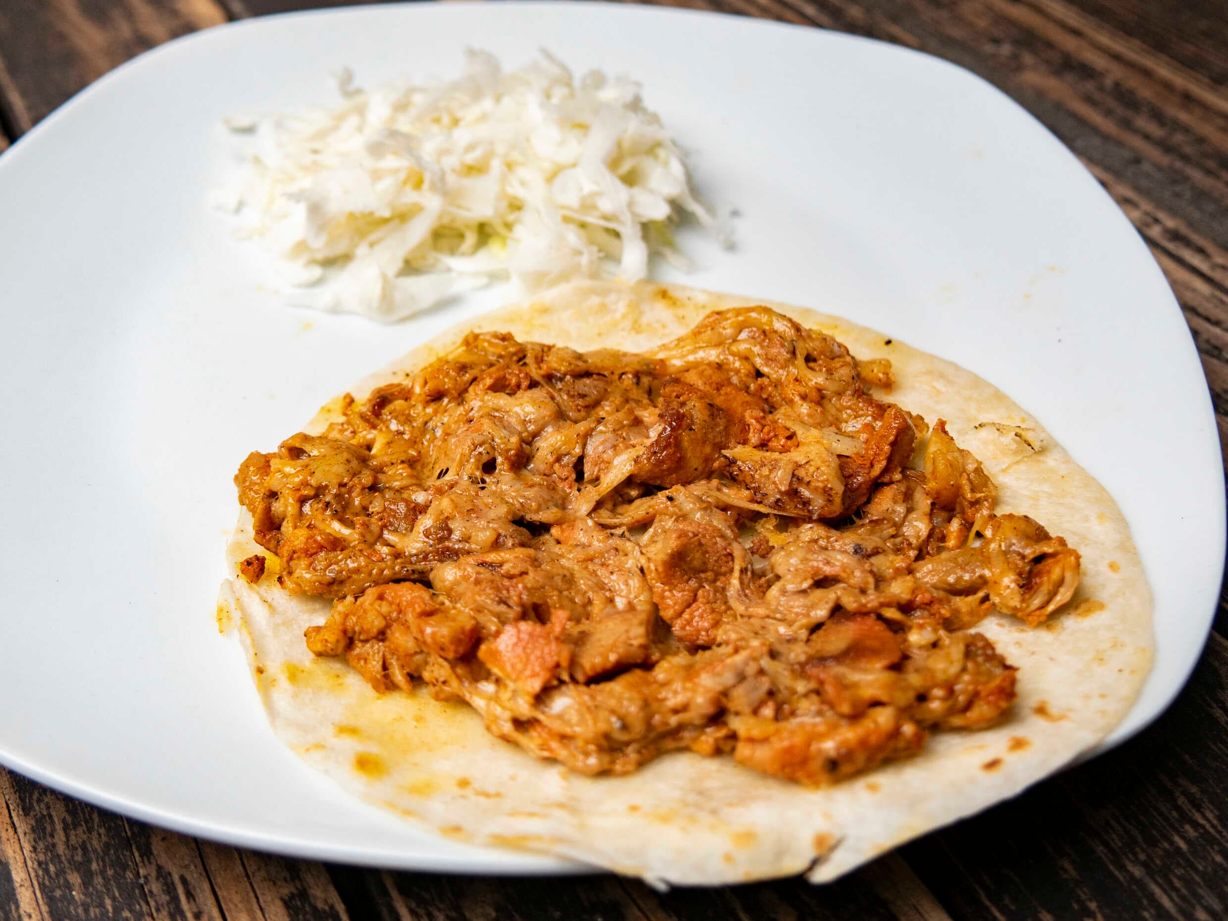 Taco de Harina de Pastor con Queso