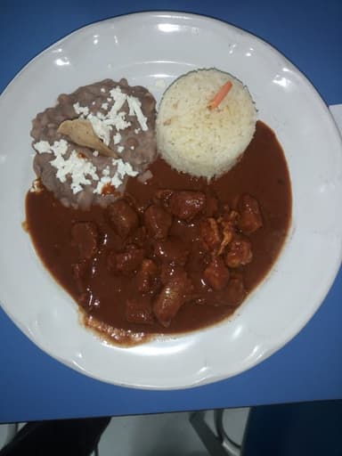 Trocitos de Cerdo en Adobo