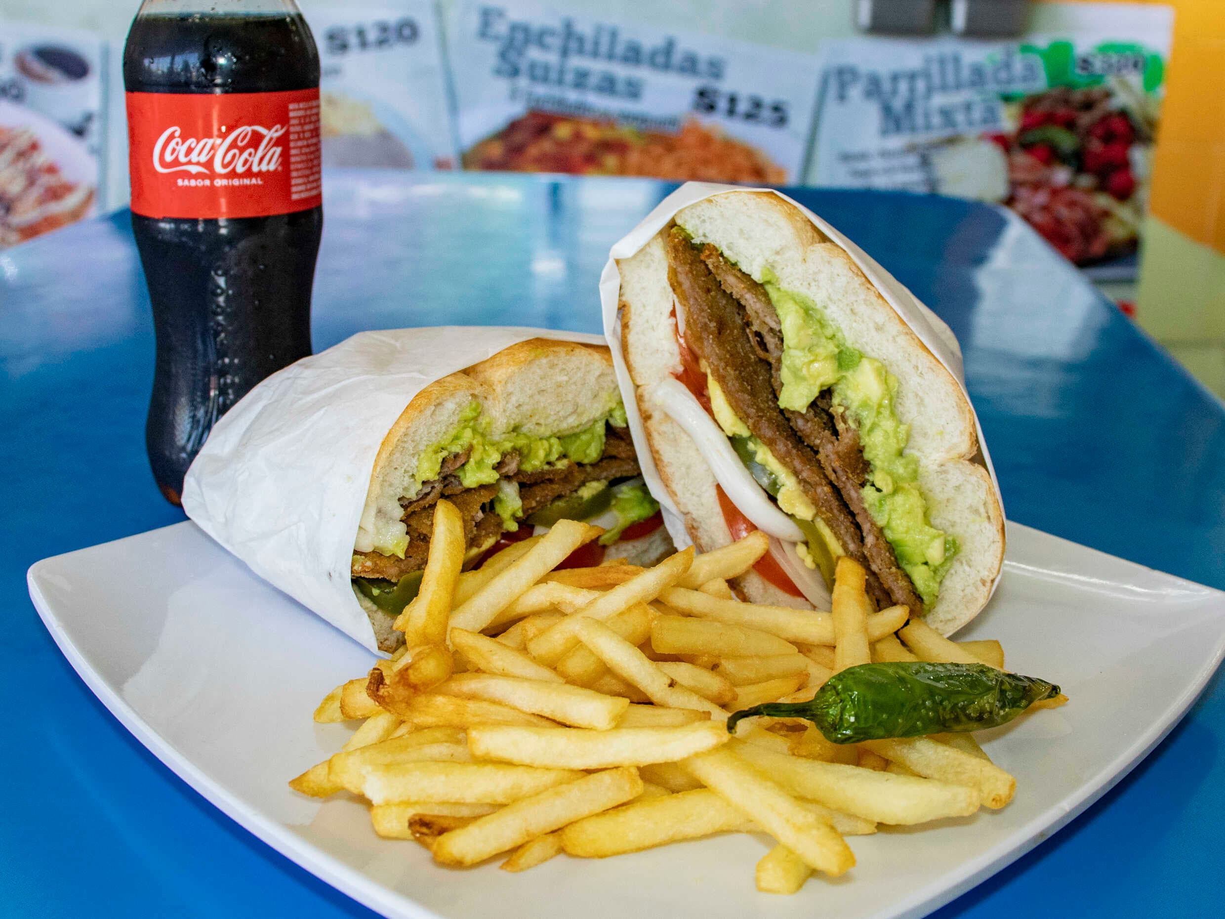 Torta Argentina  + Papas + Bebida