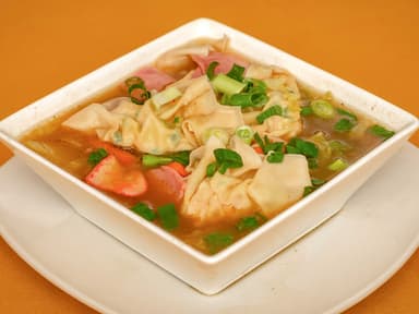Sopa de Wantan