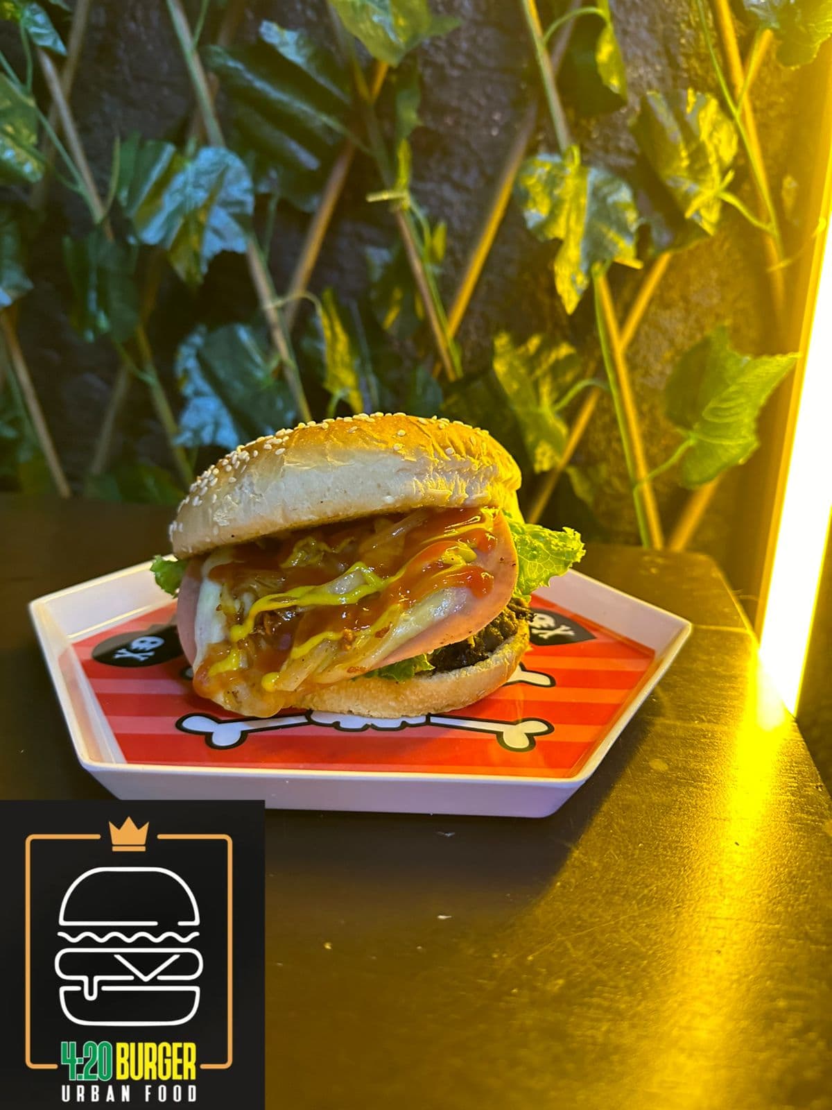 Hamburguesa Clasica de la especialidad que elijas