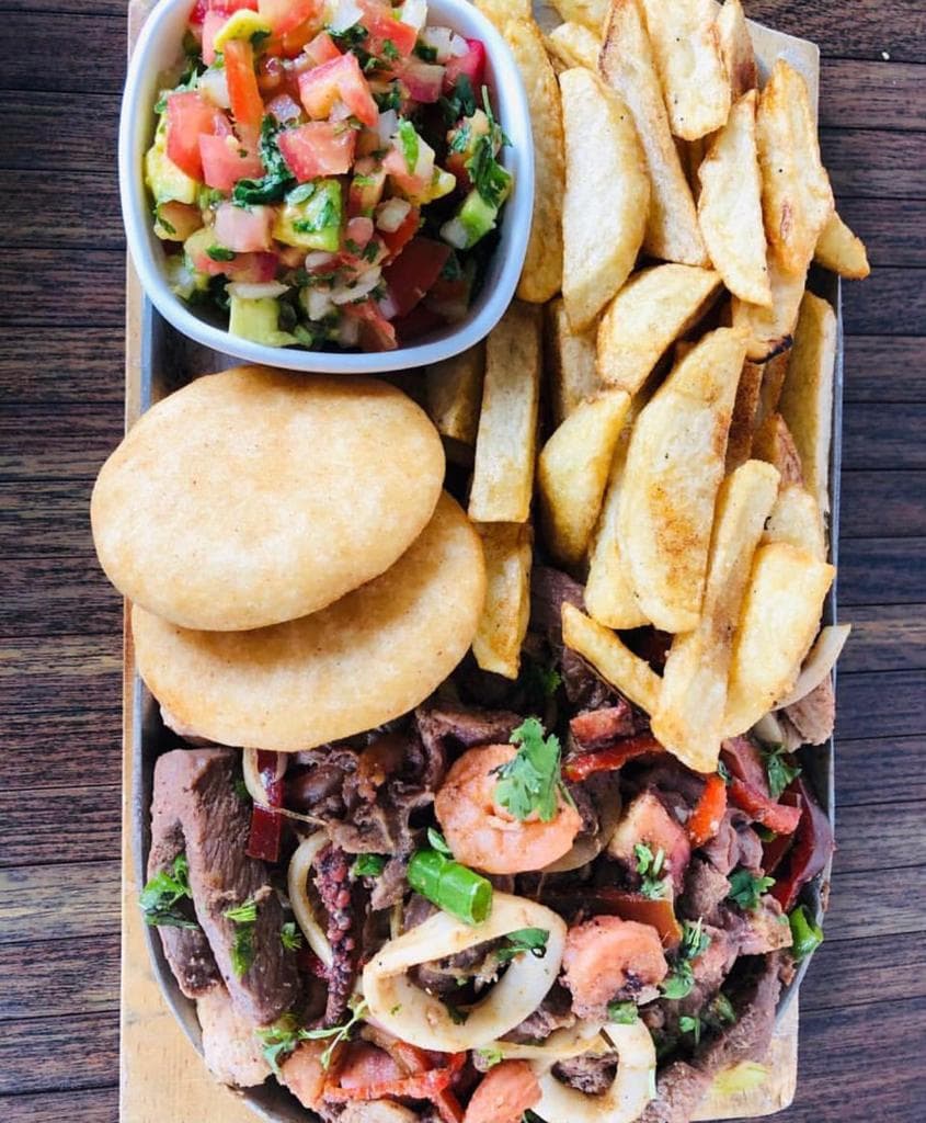 Parrilla Mar y Tierra