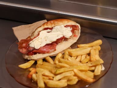 Hot Dog Queso