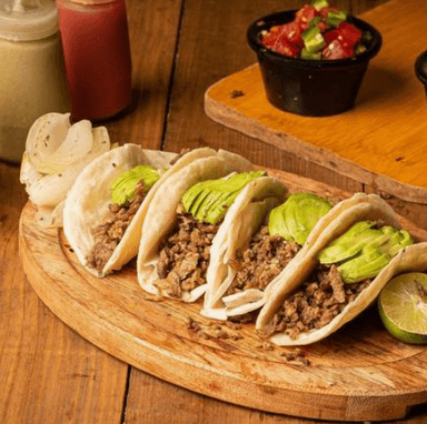 Orden de tacos aguacatito.