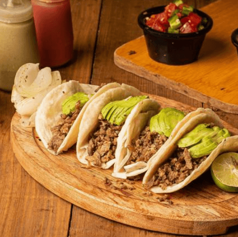 Orden de tacos aguacatito.