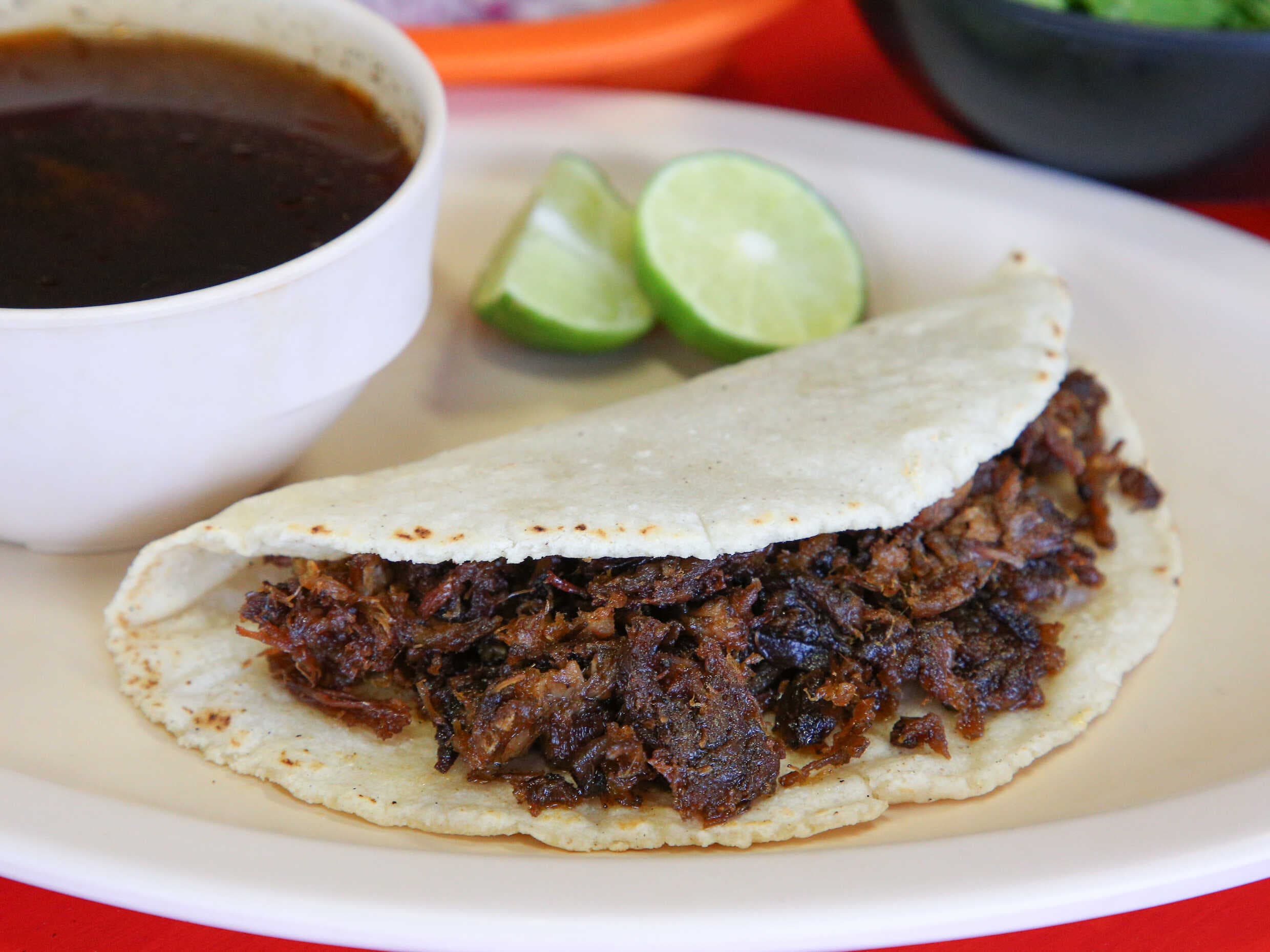 Taco de Birria Dorada