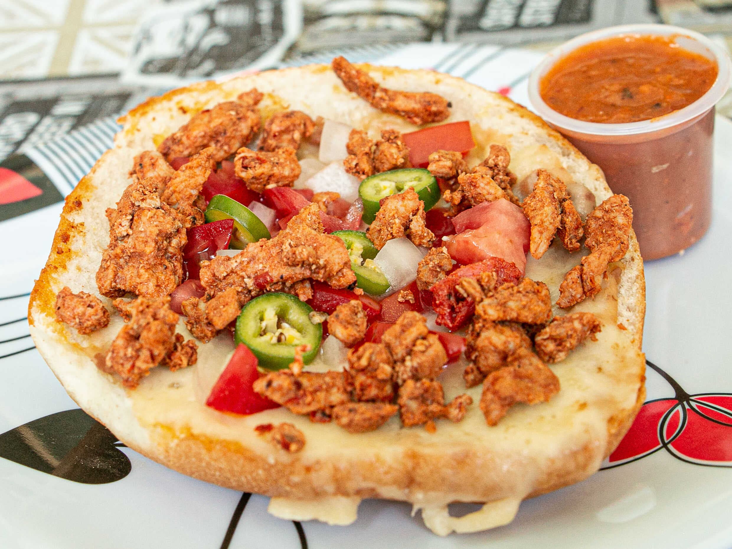 Molletes con Carne