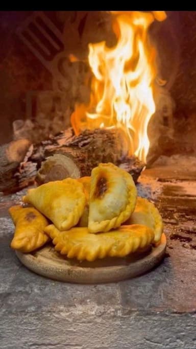 Empanada Argentina de Pollo