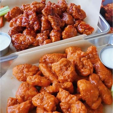 Combo Boneless Mango Habanero y BBQ