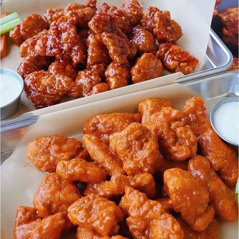 Combo Boneless Mango Habanero y BBQ