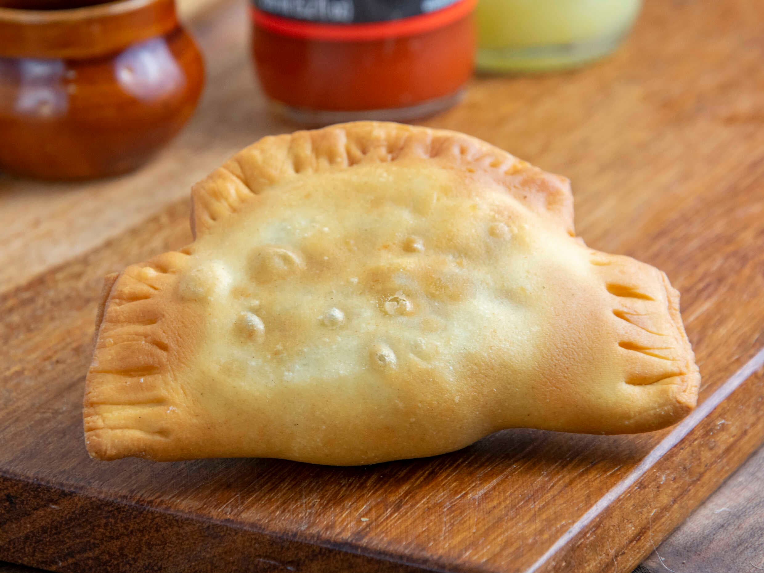 Empanada Queso y Albahaca