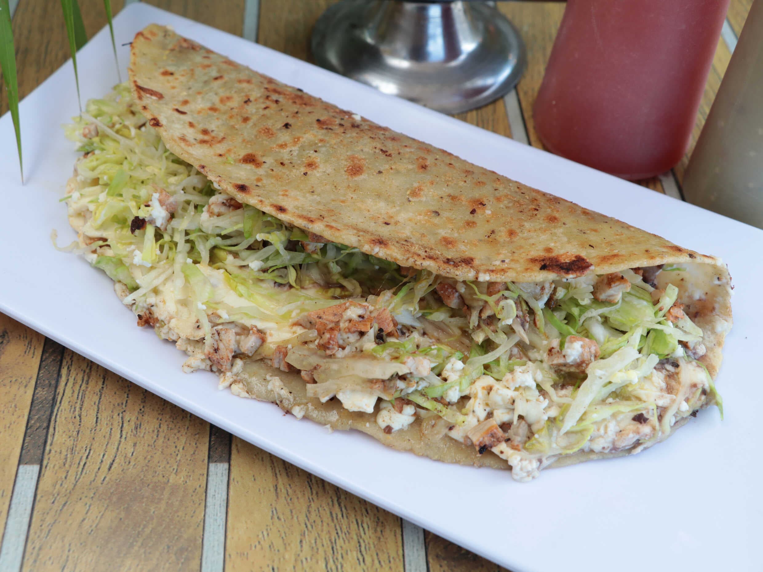 QUESADILLA DE POLLO
