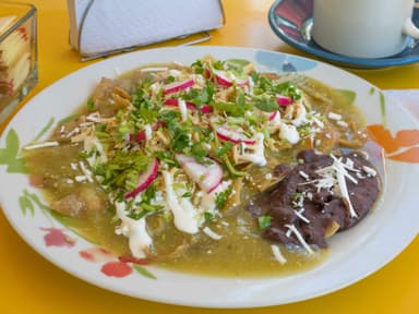 Torta de Chilaquiles con Pollo o Asado o Queso