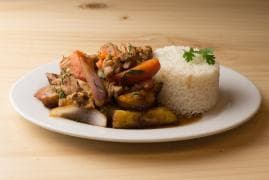 Pollo Saltado
