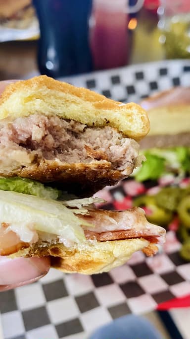 Hamburguesa Premium con Papas Gajo