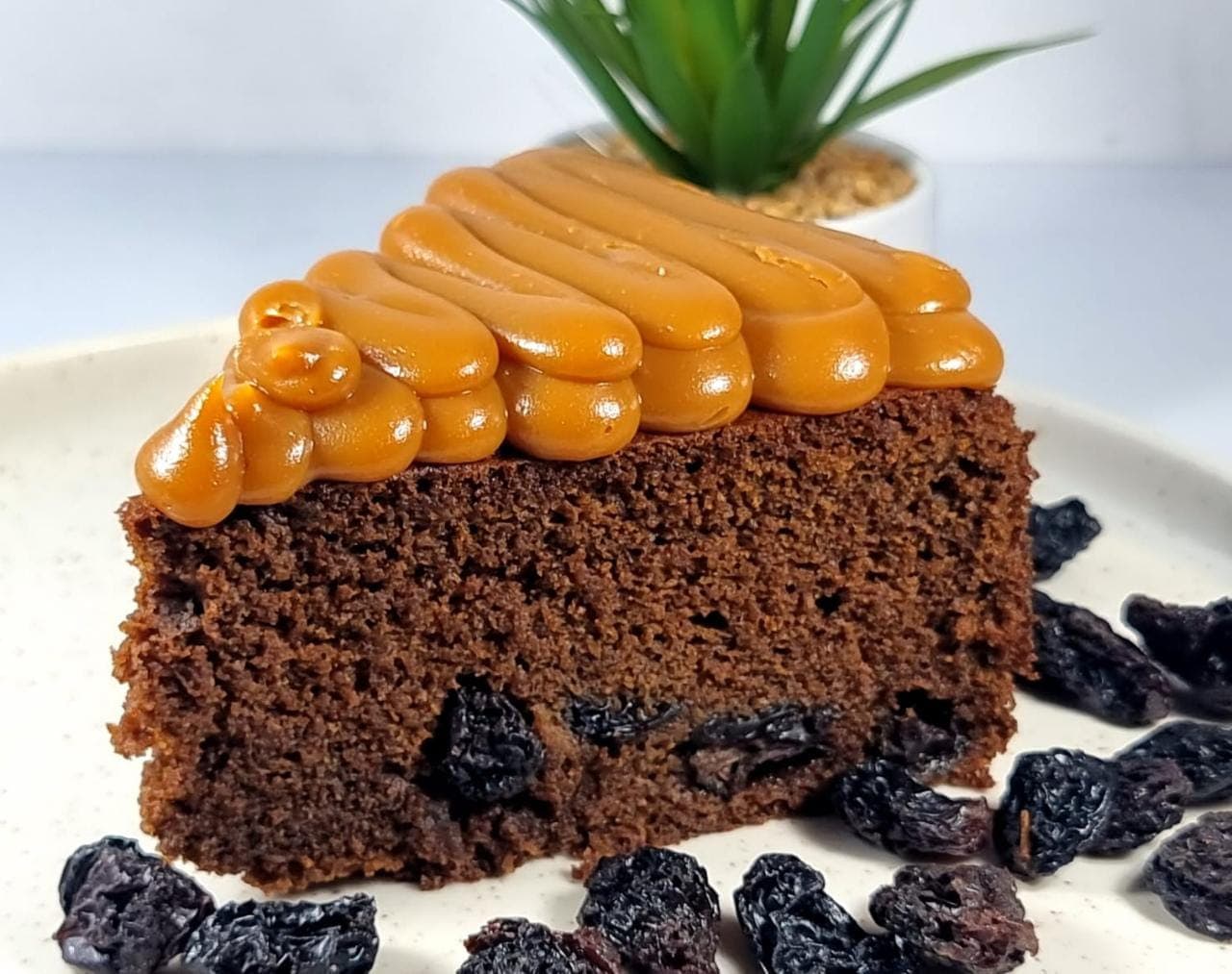 Torta Negra Envinada con Arequipe
