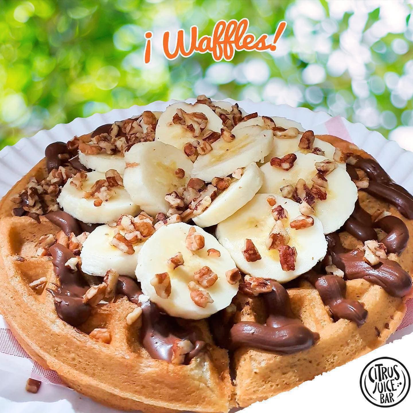 Waffle con fresa: nutella y nuez