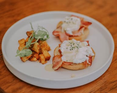 Huevos Benedictinos con Salmon