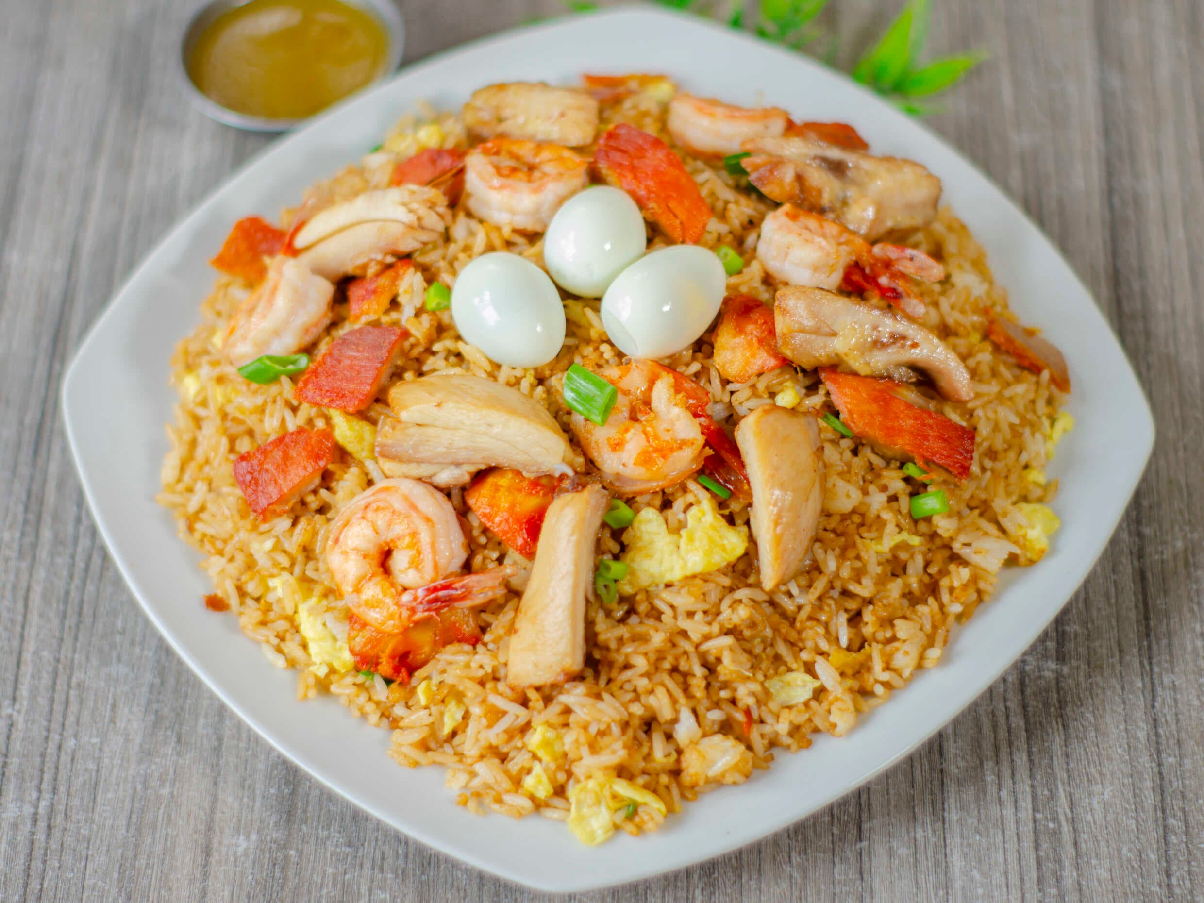 Arroz Chaufa Especial Carta + Inca Kola 500ml