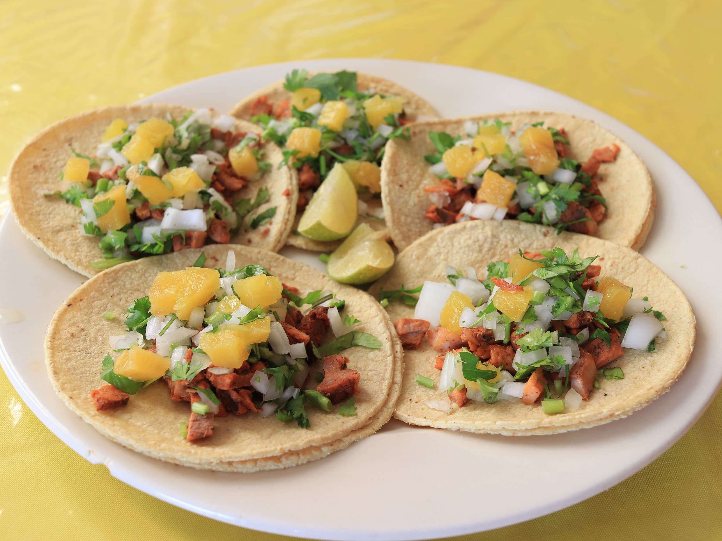 Orden de 5 tacos al Pastor