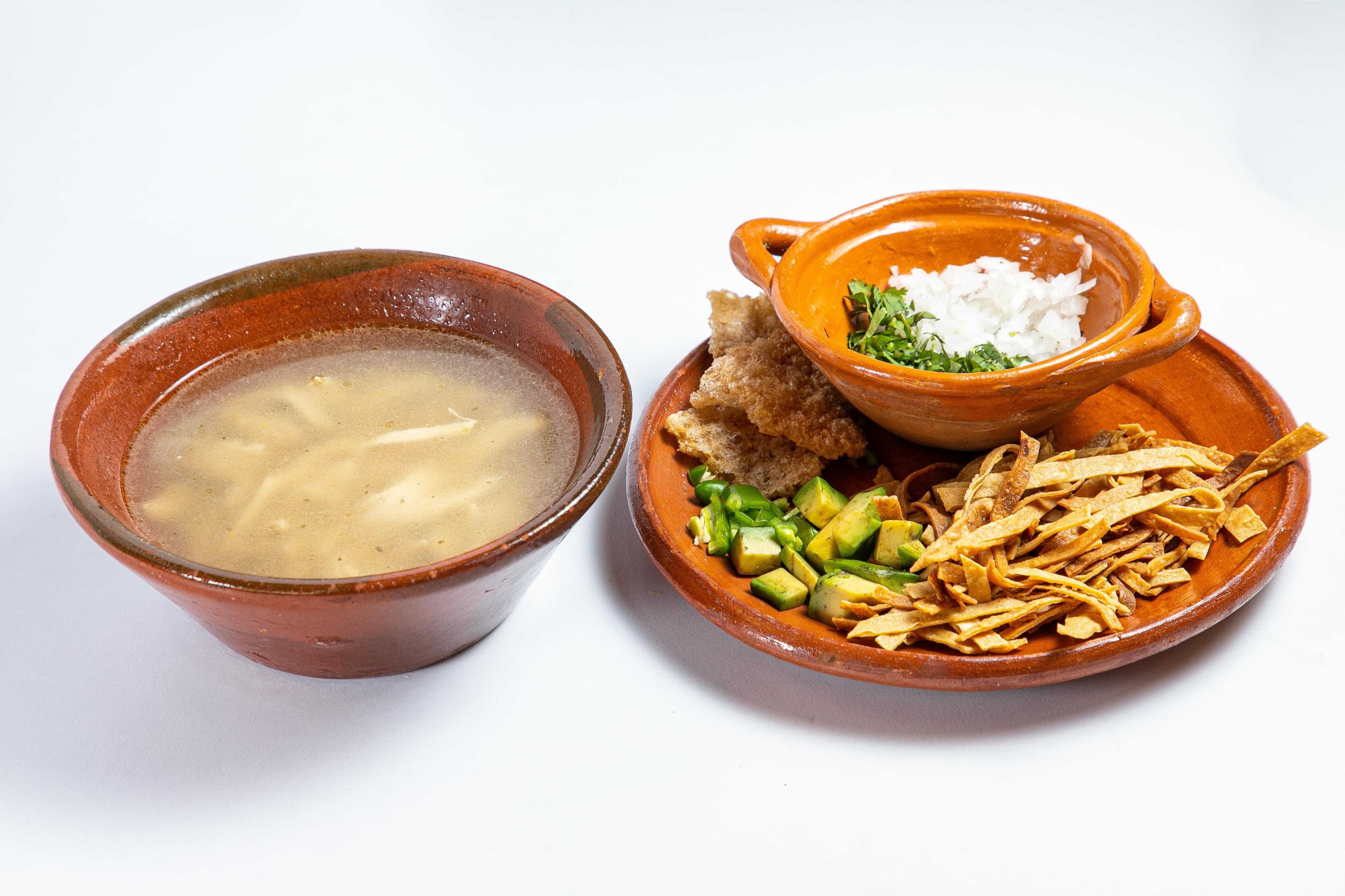 Consomé de Pollo