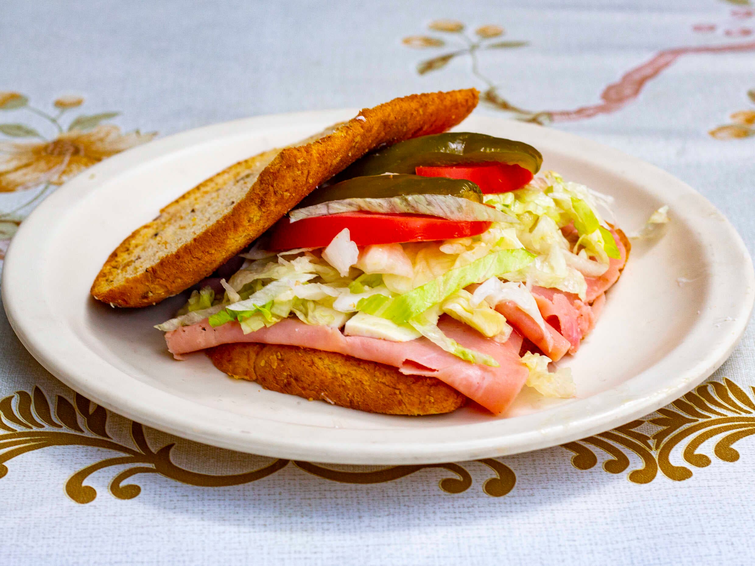 Combo Sandwich + Agua de sabor
