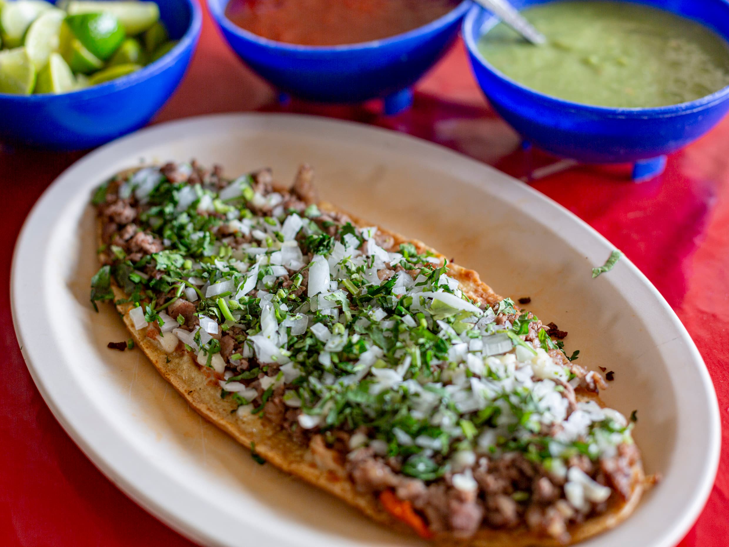 Huarache de Bistec Adobado