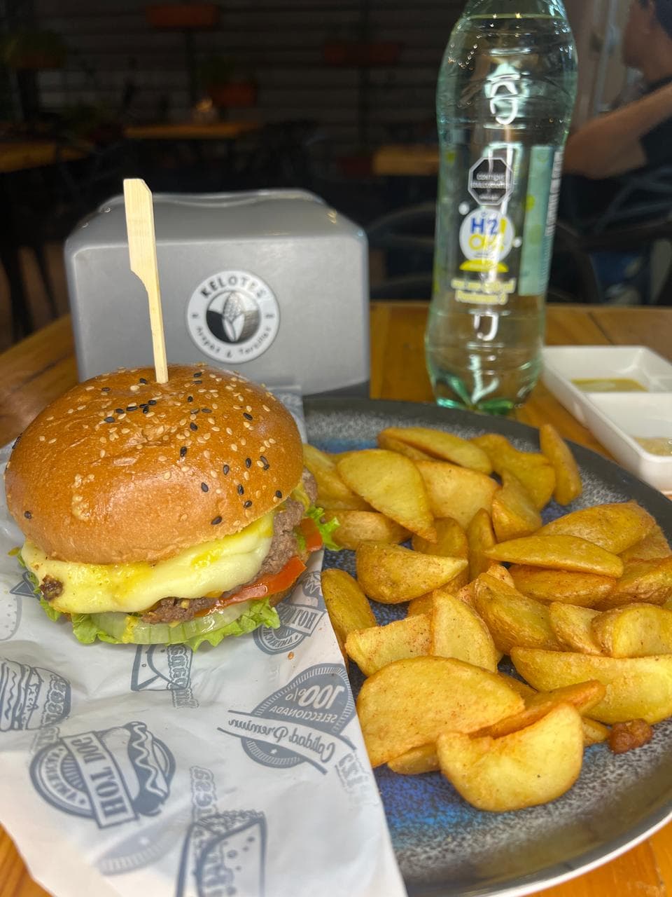 Combo Hamburguesa Clasica  + Papas + Coca Cola