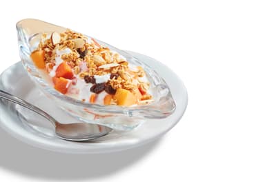 Yogurth con Fruta y Granola