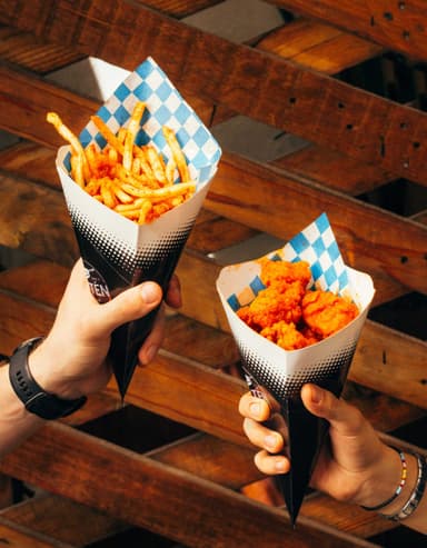 Boneless y Papas (6 pzas y 200 g)