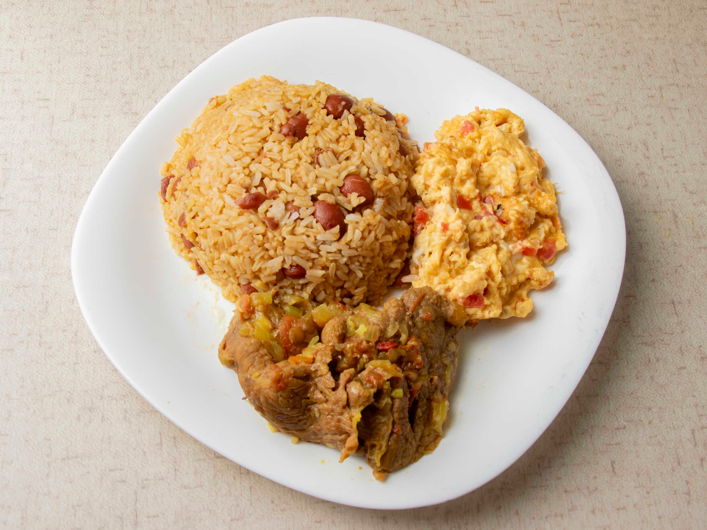 Calentado al Gusto con Carne Bistec