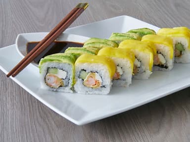 Maki de Aguacate y Mango