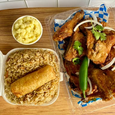 1 Pollo Frito Cantones y Complementos