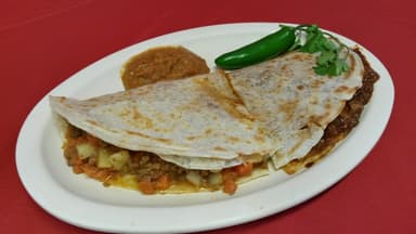 Quesadilla de Harina de papas con chorizo