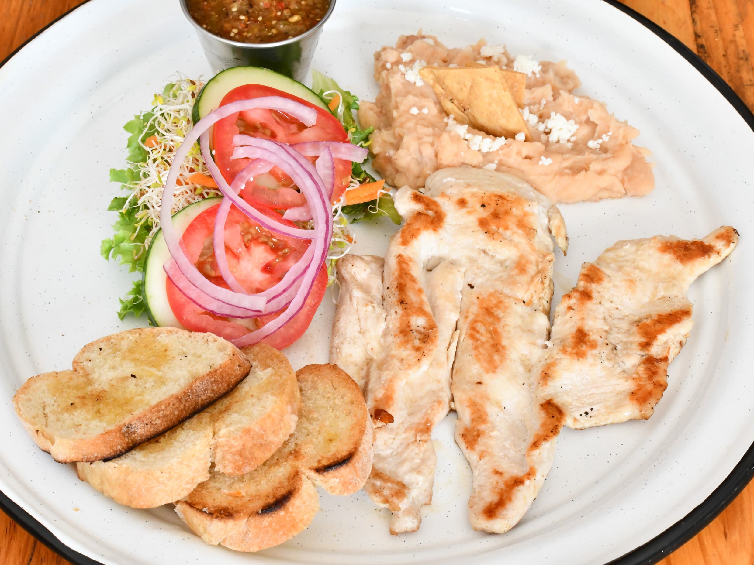 Combo pollo a la plancha y agua