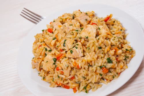 Arroz con Pollo + Papas Fritas