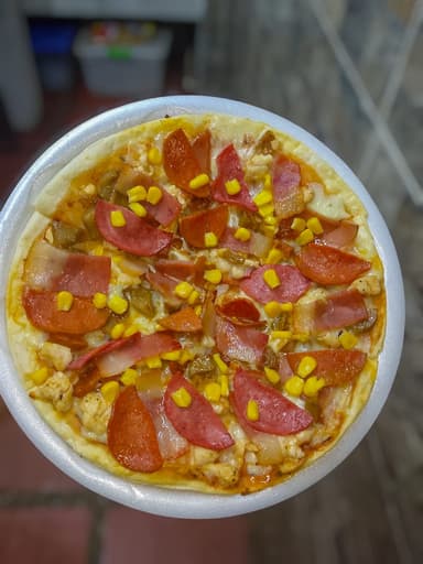 Pizza full con todo 6 porciones Pequeñas