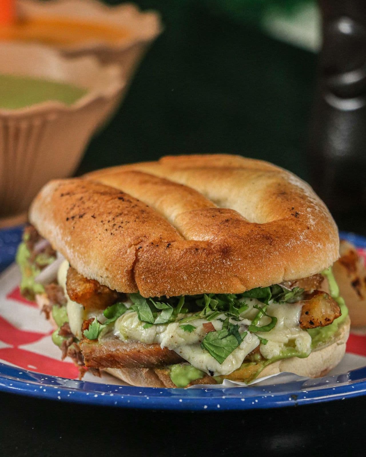 Torta de Carne Asada Con Queso
