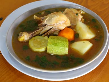 Consomé de Pollo