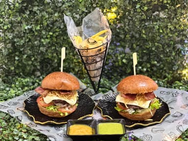 2x1 Hamburguesa Especial Callejera Al Carbón